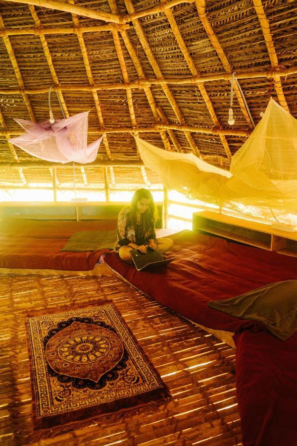 Beyond Community Lägenhet Auroville Exteriör bild
